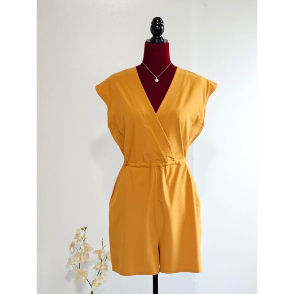 Athleta Women Marlow Drawstring V-Neck Short Sleeve Romper Tuscan Gold Sz S 2339 - Picture 3 of 13